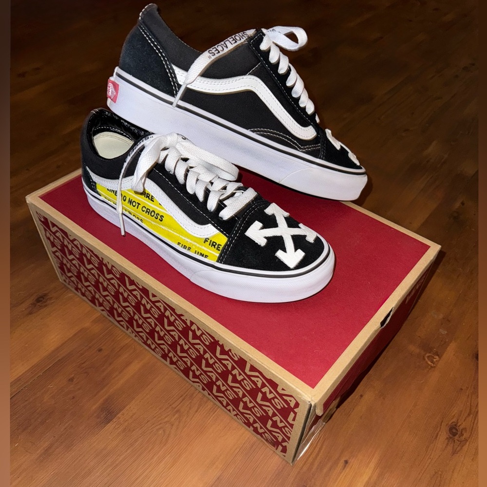 VANS Old Skool Unisex Custom Fire Do Not Cross M7, W8.5